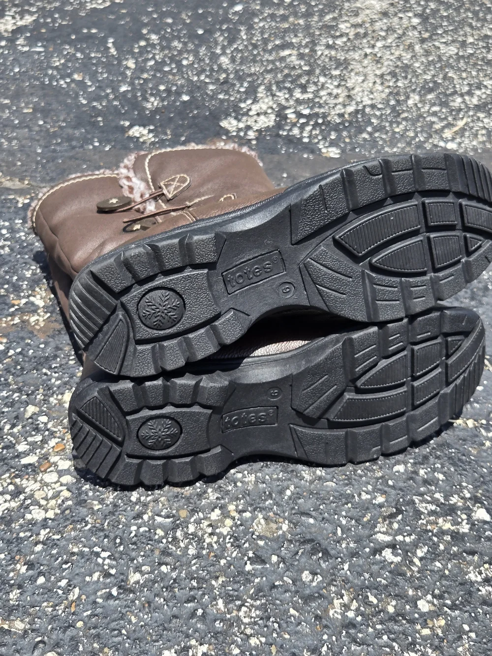 Totes Rustic Brown Faux Fur Lined Winter Boots Women's Size 9M